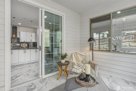 20042 94th Avenue NE Bothell WA 98011