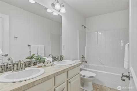 20042 94th Avenue NE Bothell WA 98011