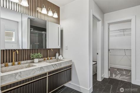20042 94th Avenue NE Bothell WA 98011