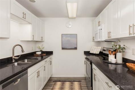 13820 NE 65th Street Redmond WA 98052