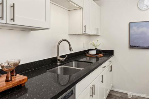 13820 NE 65th Street Redmond WA 98052