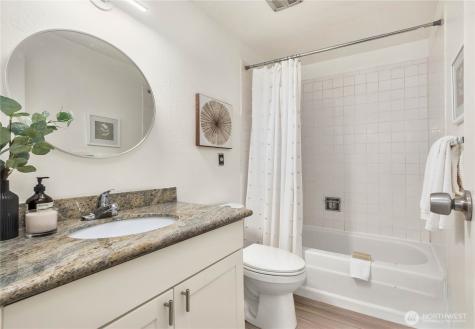 13820 NE 65th Street Redmond WA 98052