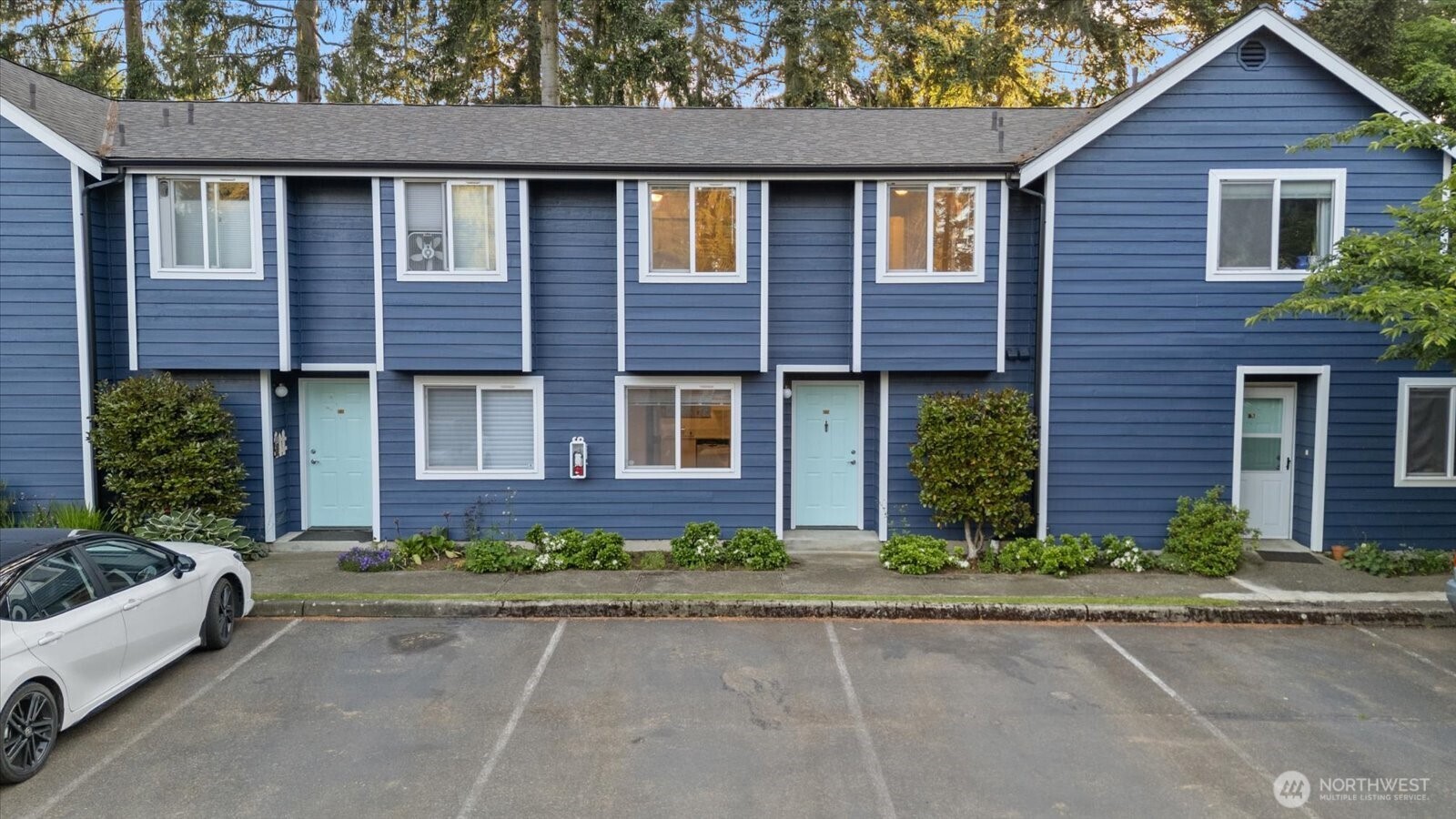 21904 56th Avenue W Mountlake Terrace WA 98043