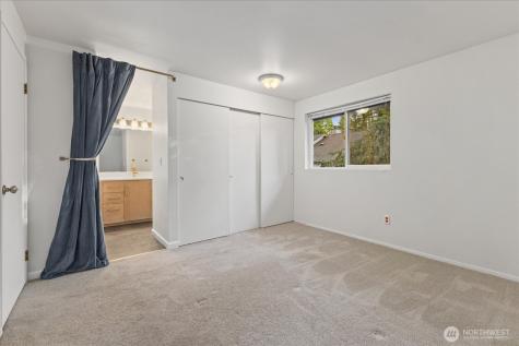 21904 56th Avenue W Mountlake Terrace WA 98043
