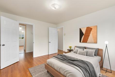 5722 122nd Place SE Bellevue WA 98006