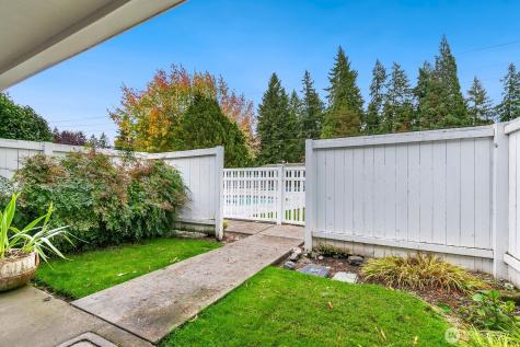 5722 122nd Place SE Bellevue WA 98006