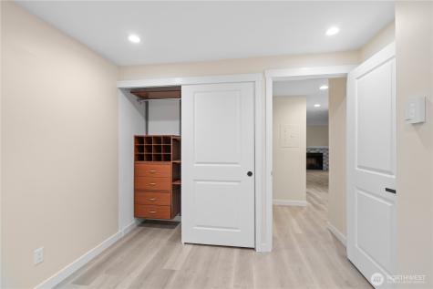 8248 126th Avenue NE Kirkland WA 98033