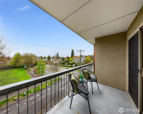 732 11th Avenue E Seattle WA 98102