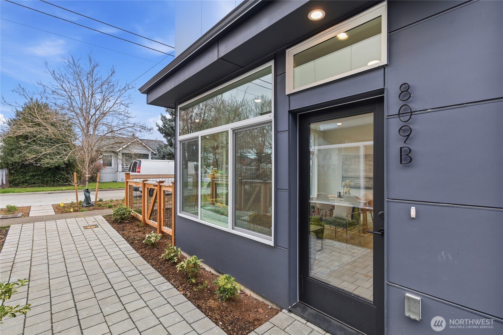809 S Sullivan Street Seattle WA 98108