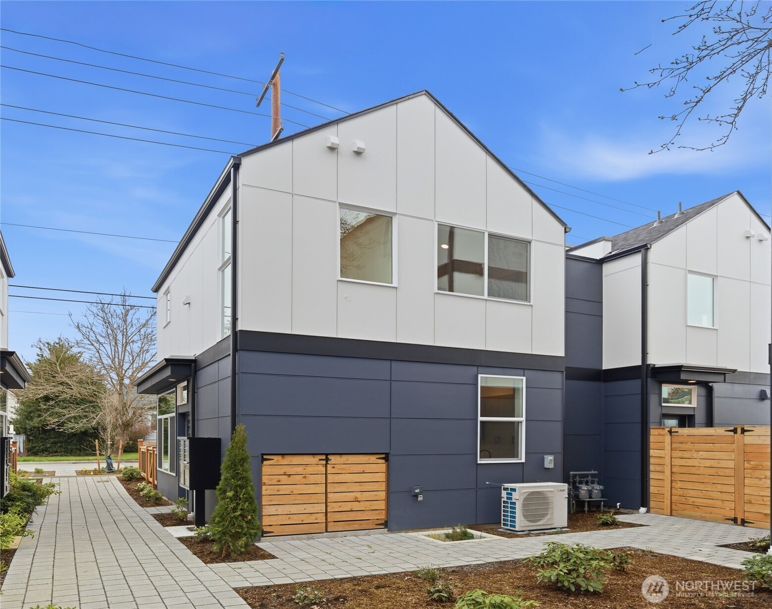 809 S Sullivan Street Seattle WA 98108