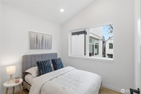 809 S Sullivan Street Seattle WA 98108