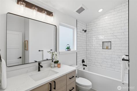 809 S Sullivan Street Seattle WA 98108