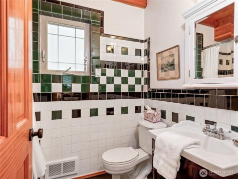 2201 Ebony Street Port Townsend WA 98368