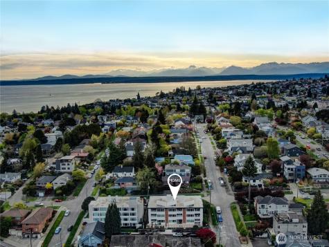 1964 26th Avenue W Seattle WA 98199
