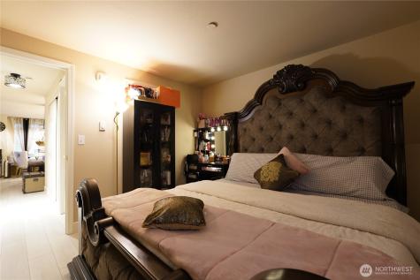 25720 114th Avenue SE Kent WA 98030