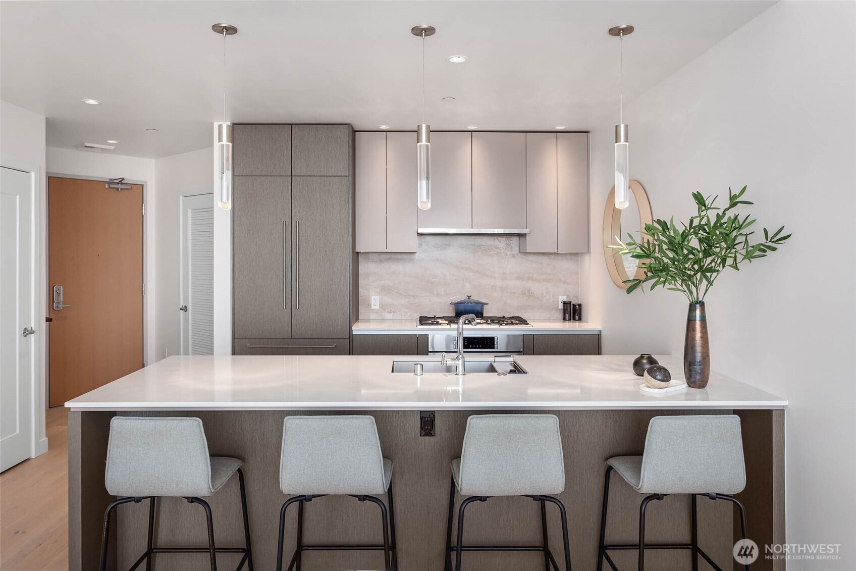 2510 6th Avenue Seattle WA 98121