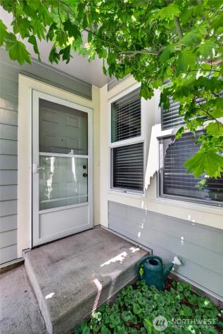 10907 62nd Street E Puyallup WA 98372