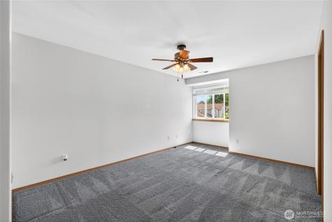 10907 62nd Street E Puyallup WA 98372