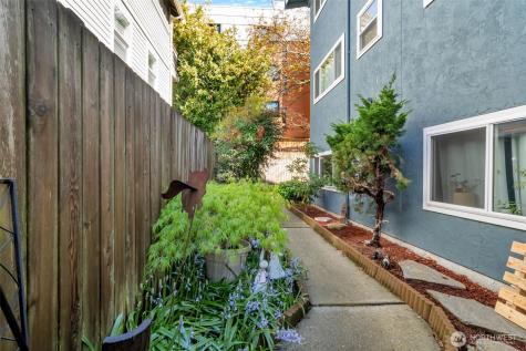 1722 NW 58th Street Seattle WA 98107