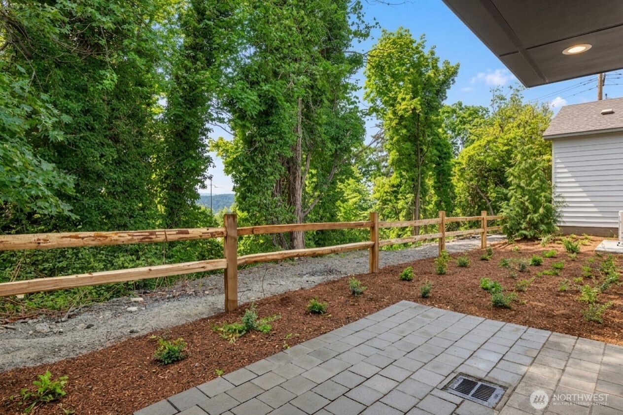 4411 21st Avenue SW Seattle WA 98106
