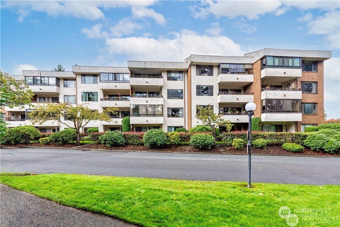 11021 Glen Acres Drive Seattle WA 98168