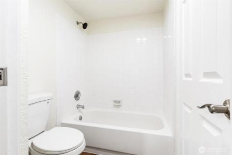 1315 S Puget Drive Renton WA 98055