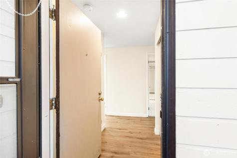 1315 S Puget Drive Renton WA 98055