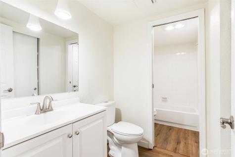 1315 S Puget Drive Renton WA 98055