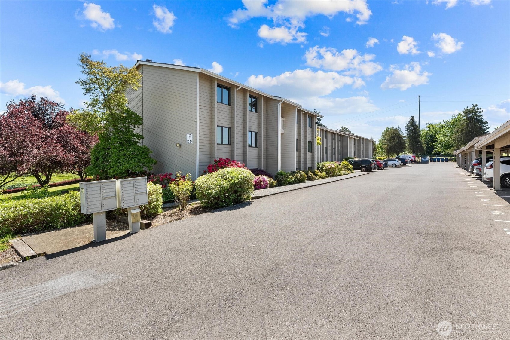1315 S Puget Drive Renton WA 98055