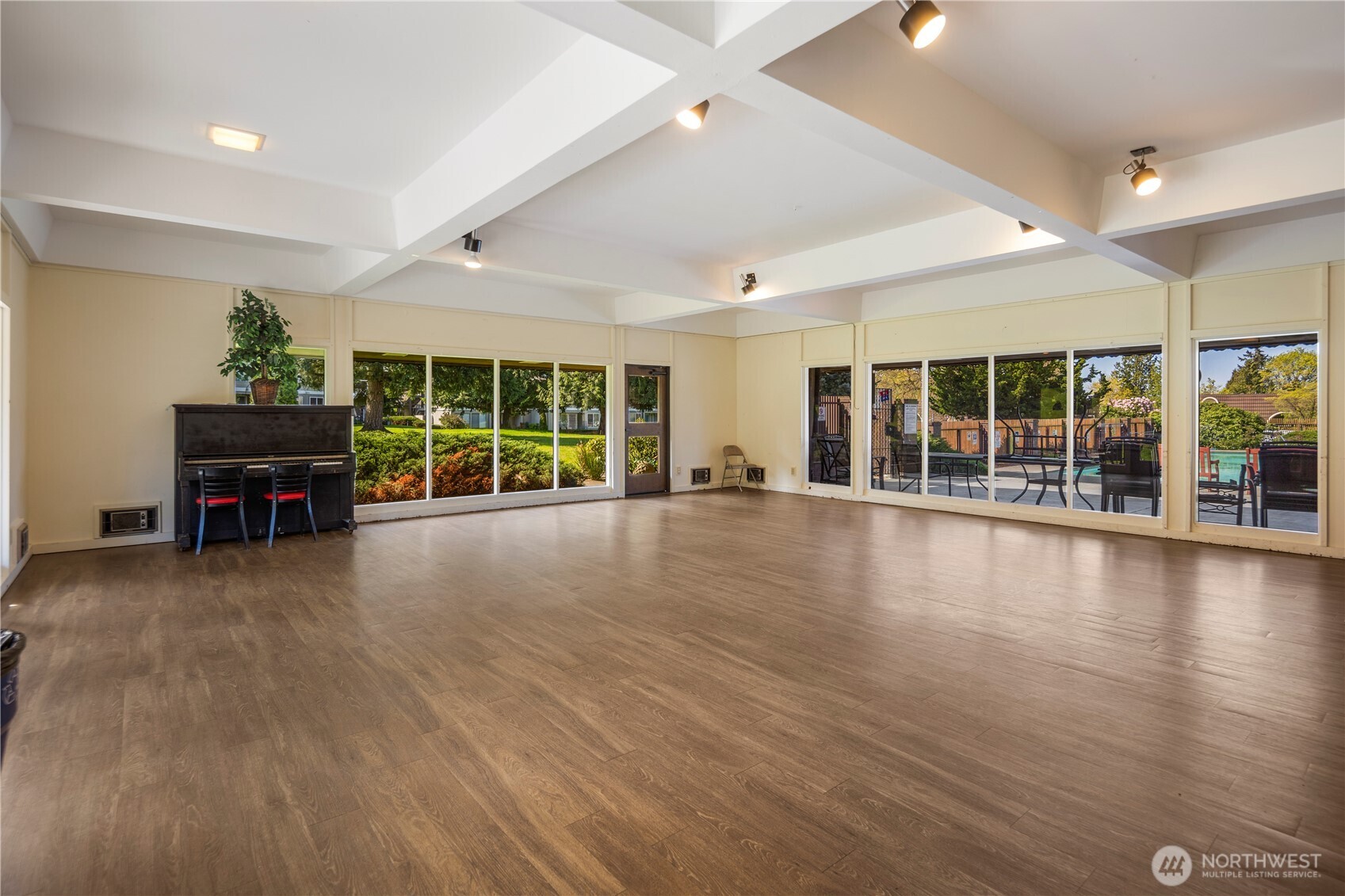 11008 NE 68th Street Kirkland WA 98033