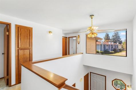 25004 109th Place SE Kent WA 98030