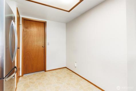 25004 109th Place SE Kent WA 98030