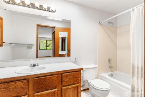25004 109th Place SE Kent WA 98030