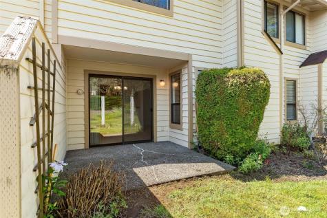 25004 109th Place SE Kent WA 98030