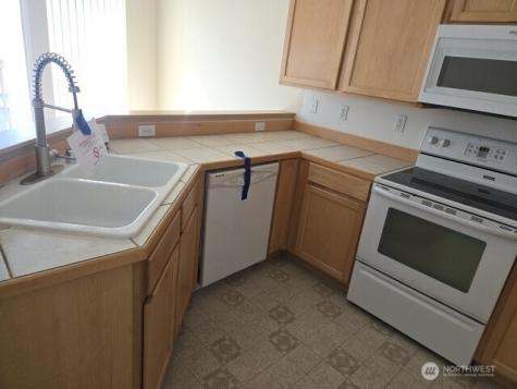 9715 26th Avenue SW Seattle WA 98106