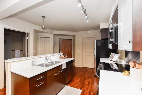 159 Denny Way Seattle WA 98109