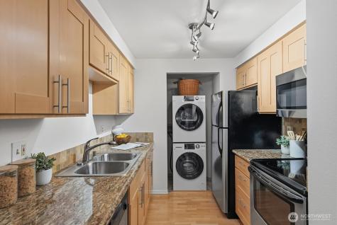6960 California Avenue SW Seattle WA 98136