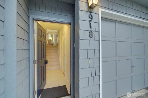 918 N 165th Street Shoreline WA 98133