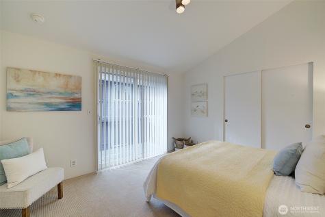 918 N 165th Street Shoreline WA 98133