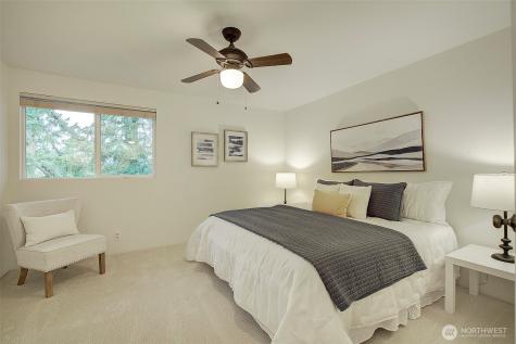 918 N 165th Street Shoreline WA 98133