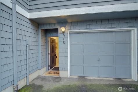 918 N 165th Street Shoreline WA 98133