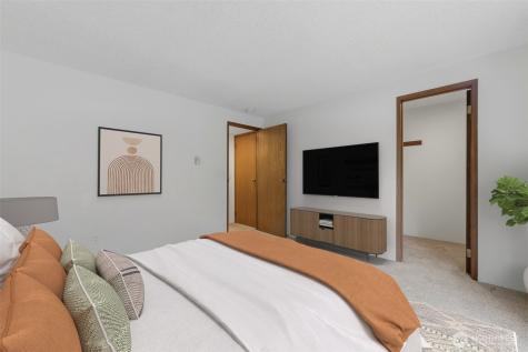 4737 W Lake Sammamish Parkway SE Issaquah WA 98027