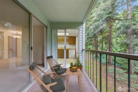 4737 W Lake Sammamish Parkway SE Issaquah WA 98027