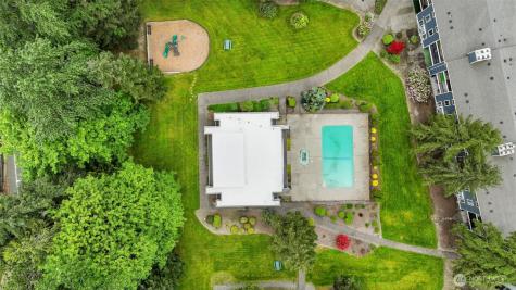 4737 W Lake Sammamish Parkway SE Issaquah WA 98027