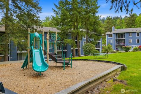 4737 W Lake Sammamish Parkway SE Issaquah WA 98027