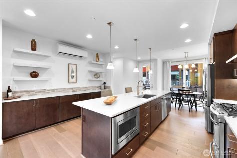 6546 32nd Avenue NE Seattle WA 98115