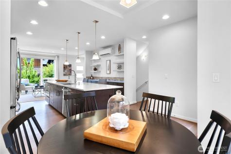 6546 32nd Avenue NE Seattle WA 98115