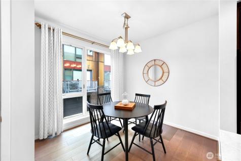 6546 32nd Avenue NE Seattle WA 98115