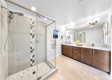 6546 32nd Avenue NE Seattle WA 98115