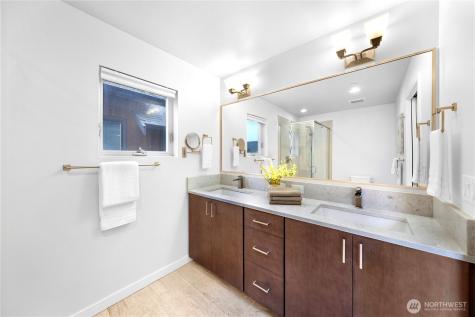 6546 32nd Avenue NE Seattle WA 98115